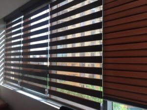Rèm cầu vồng phòng khách