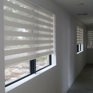 Rèm cầu vồng phòng khách