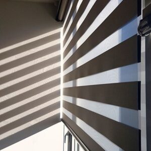 rèm cầu vồng